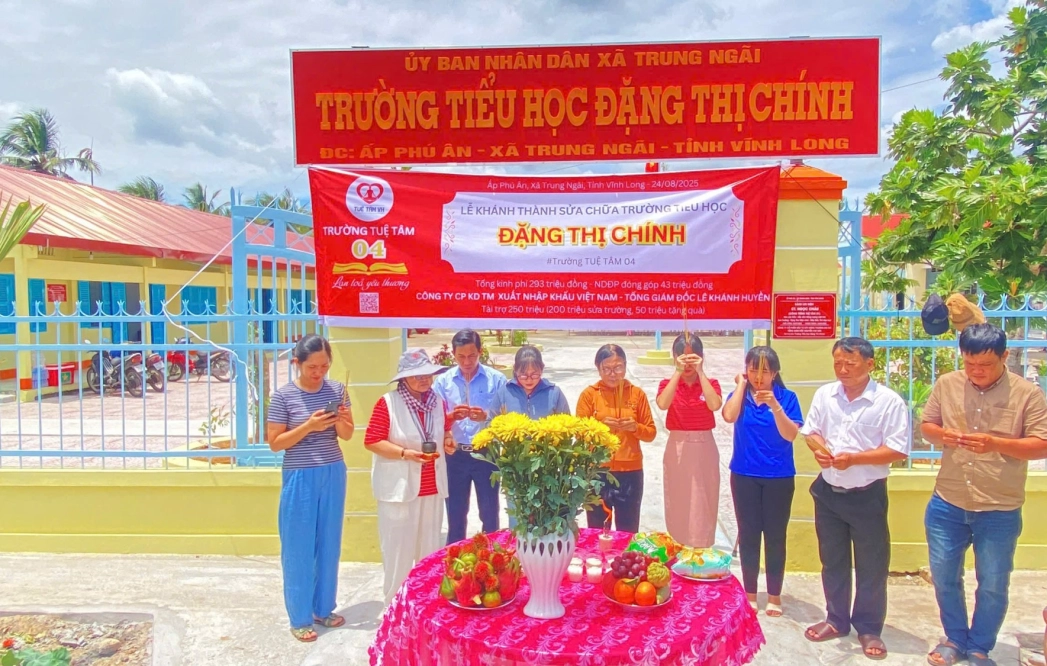 khanh-thanh-sua-chua-truong-tieu-hoc-dang-thi-chinh-uom-mam-the-he-tuong-lai-en